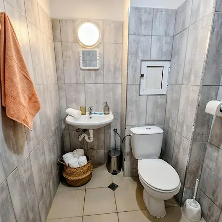 Freedom House شقة نيسيبار